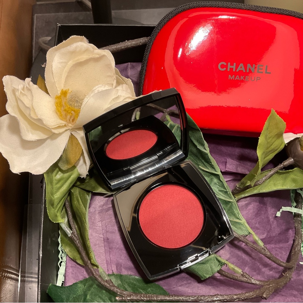 Chanel new arrival 2025 blush and gifts set